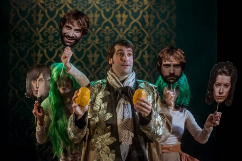 La comèdia ‘La Mascarada’, dels Pirates Teatre, arriba al Teatre de Lloret aquest dissabte 15 de maig