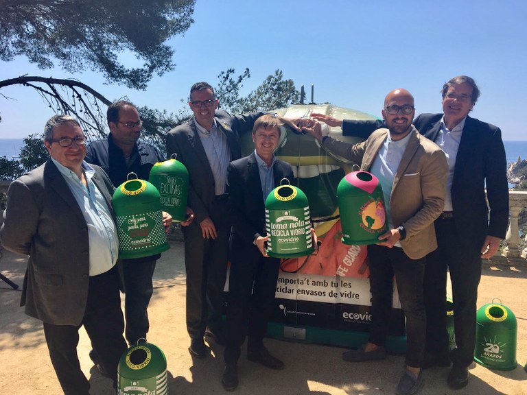 Lloret de Mar, juntament amb Tossa de Mar i Blanes s’adhereixen al pla integral d’Ecovidrio per incrementar el reciclatge de vidre durant l’estiu