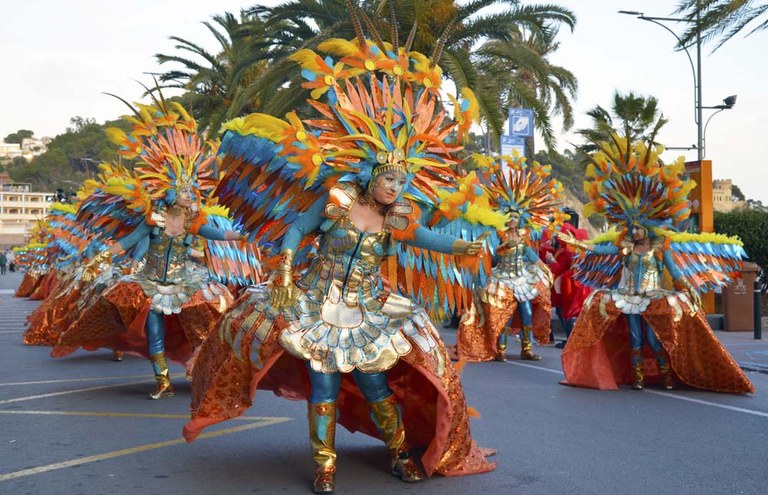 Milers d’espectadors i més de 1700 participants a la Rua del Carnaval de Lloret