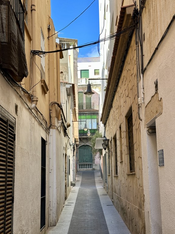 Desplegament de xarxa de fibra òptica a Lloret i futura regulació de la seva instal·lació