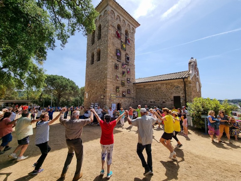 Diumenge se celebra la 18ena Festa de les Flors a l’ermita de Les Alegries