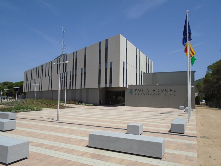 Inadmès a tràmit el recurs presentat per un opositor en unes proves selectives a sergent de la Policia Local de Lloret