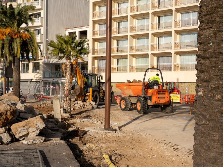L’Ajuntament du a terme obres al passeig Sa Caleta, amb una rotonda entre l’avinguda Pau Casals i el passeig Camprodon i Arrieta