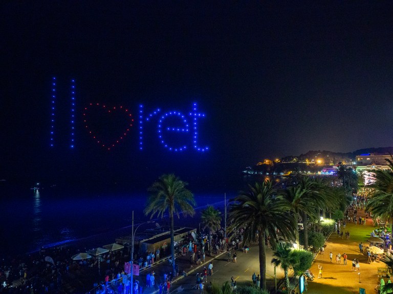 L’empresa catalana Flock Drone art guanya un premi internacional pel seu espectacle de llums amb drons realitzat a Lloret de Mar