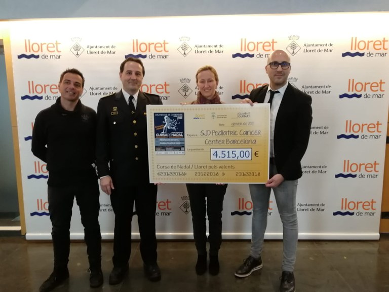 La Cursa de Nadal de Lloret, en benefici de la campanya contra el càncer infantil #pelsvalents, recapta 4.515€