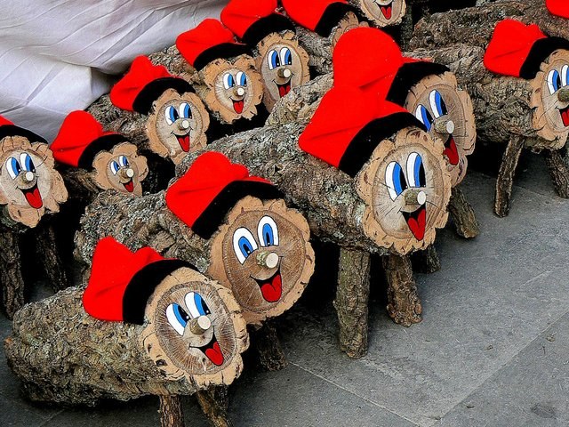 Caga tió