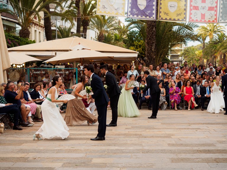Ball de plaça o dansa de les almorratxes 