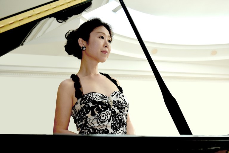 Cicle nits de piano  'amb esperit de dona':  Yoko Suzuki (Japó)